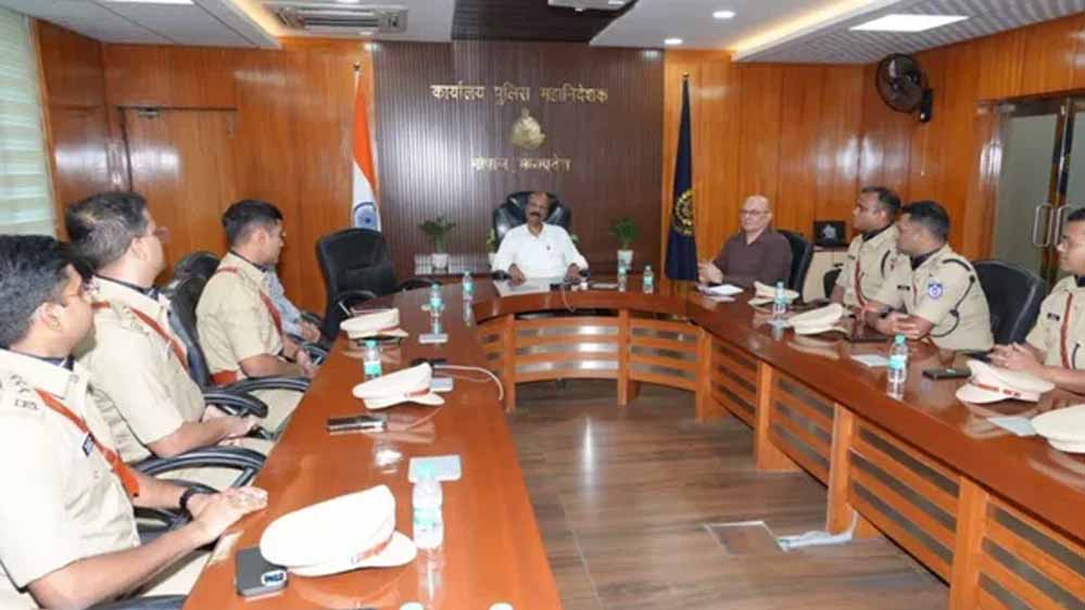 भोपाल में अमित शाह के दौरे की तैयारी तेज, DGP ने अधिकारियों संग की समीक्षा भोपाल में अमित शाह के दौरे की तैयारी तेज, DGP ने अधिकारियों संग की समीक्षा