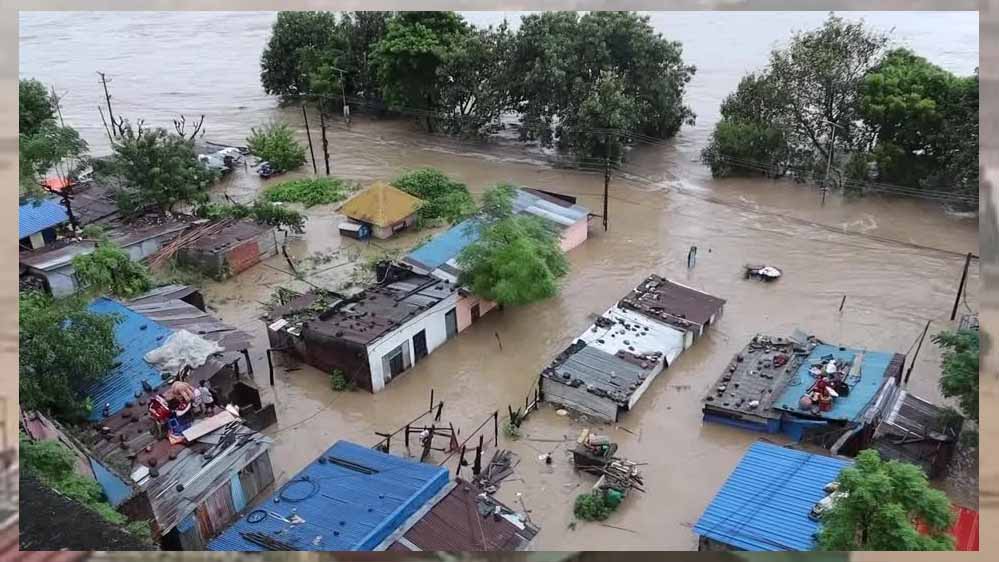 नेपाल में कुदरत का कहर, बाढ़ और भूस्खलन से 21 लोगों की मौत; 5 लापता