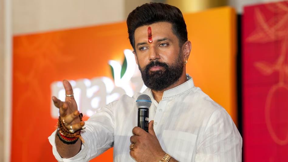 बिहार के बाद यूपी-पंजाब में ताकत दिखाएगी चिराग की पार्टी, NDA से सीटों की उम्मीद बिहार के बाद यूपी-पंजाब में ताकत दिखाएगी चिराग की पार्टी, NDA से सीटों की उम्मीद