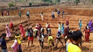 ग्रामीण परिवारों को मिलेगा 125 दिनों का काम, मजदूरी भुगतान में देरी पर मुआवजा