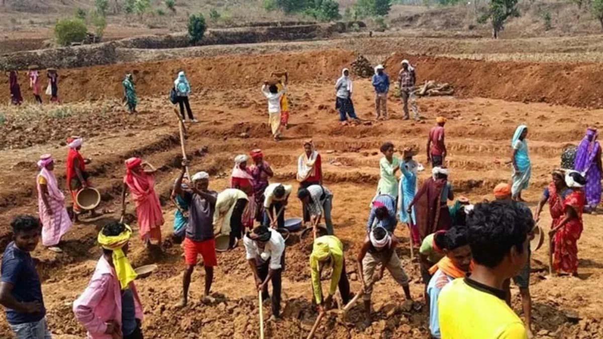 ग्रामीण परिवारों को मिलेगा 125 दिनों का काम, मजदूरी भुगतान में देरी पर मुआवजा