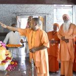 समय, समाज और राष्ट्र के अनुकूल चलना ही महापुरुषों का गुण: सीएम योगी