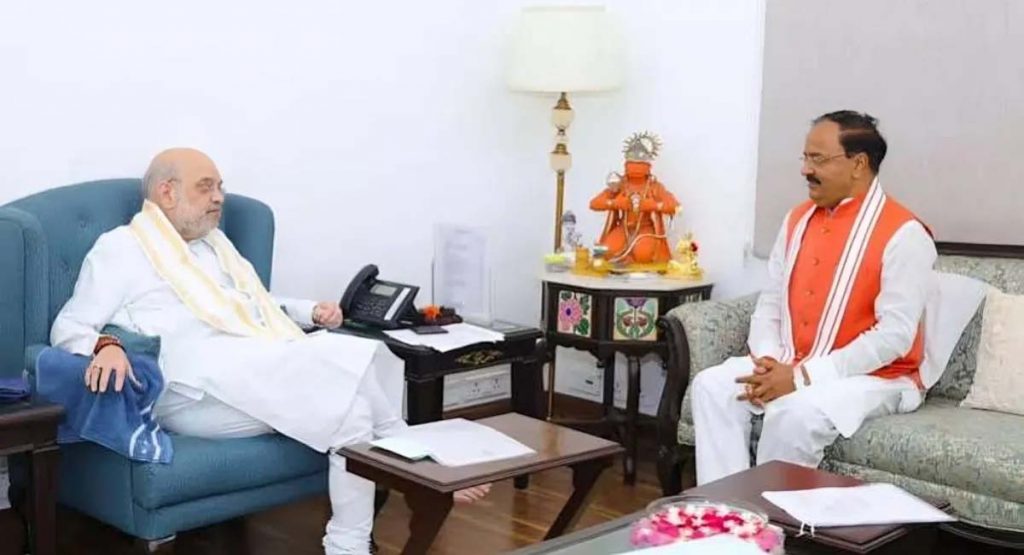 केशव मौर्य की अमित शाह से मुलाकात, संगठन और 2027 चुनाव की तैयारियों पर मंथन केशव मौर्य की अमित शाह से मुलाकात, संगठन और 2027 चुनाव की तैयारियों पर मंथन