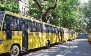 School Bus Strike: अमृतसर में बसें बंद, 25 हजार बच्चों पर असर; अभिभावकों को खुद छोड़ना पड़ा स्कूल