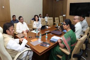 बालाघाट में स्वास्थ्य सेवाओं की पहुंच और डिलीवरी व्यवस्था करें सुदृढ़: उप मुख्यमंत्री  शुक्ल