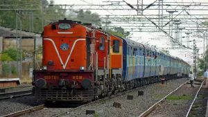 दिवाली-छठ पर ट्रेनों में बढ़ेगी सीटों की संख्या, कई रूटों पर चलेंगी स्पेशल ट्रेनें