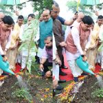 कुशाभाऊ ठाकरे उच्च कोटि के कुशल संगठक थे : CM डॉ. यादव, जयंती पर अर्पित की पुष्पांजलि