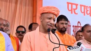 श्रीकृष्ण जन्मभूमि से CM योगी का विपक्ष पर हमला, बोले- हमारी आस्था राम-कृष्ण में, बाबर-औरंगजेब में नहीं