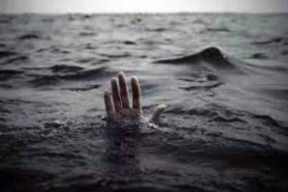 कर्मा-धर्मा पूजा के लिए गए 6 बच्चों की डूबने से मौत, भागलपुर में पसरा मातम कर्मा-धर्मा पूजा के लिए गए 6 बच्चों की डूबने से मौत, भागलपुर में पसरा मातम