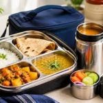 टिफिन में खाना घंटों रहेगा गर्म, अपनाएं ये 8 आसान घरेलू तरीके