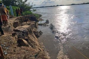 कोसी का बढ़ा जलस्तर, 48 घंटे में 6 लाख क्यूसेक डिस्चार्ज की आशंका; तटबंधों पर निगरानी