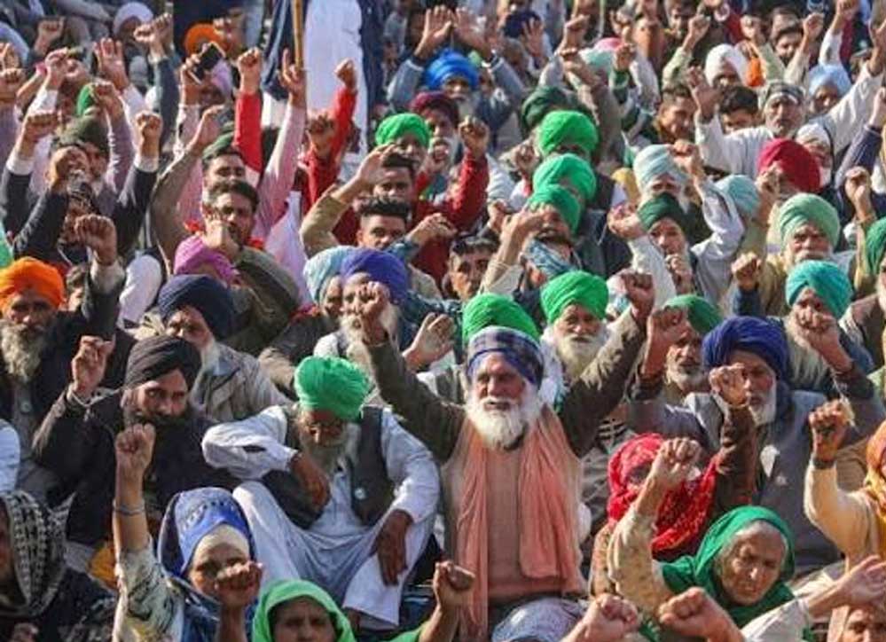 किसान आंदोलन पर आज आएगा निर्णायक फैसला, सरकार से बातचीत के बाद मोर्चा खत्म करने के संकेत किसान आंदोलन पर आज आएगा निर्णायक फैसला, सरकार से बातचीत के बाद मोर्चा खत्म करने के संकेत