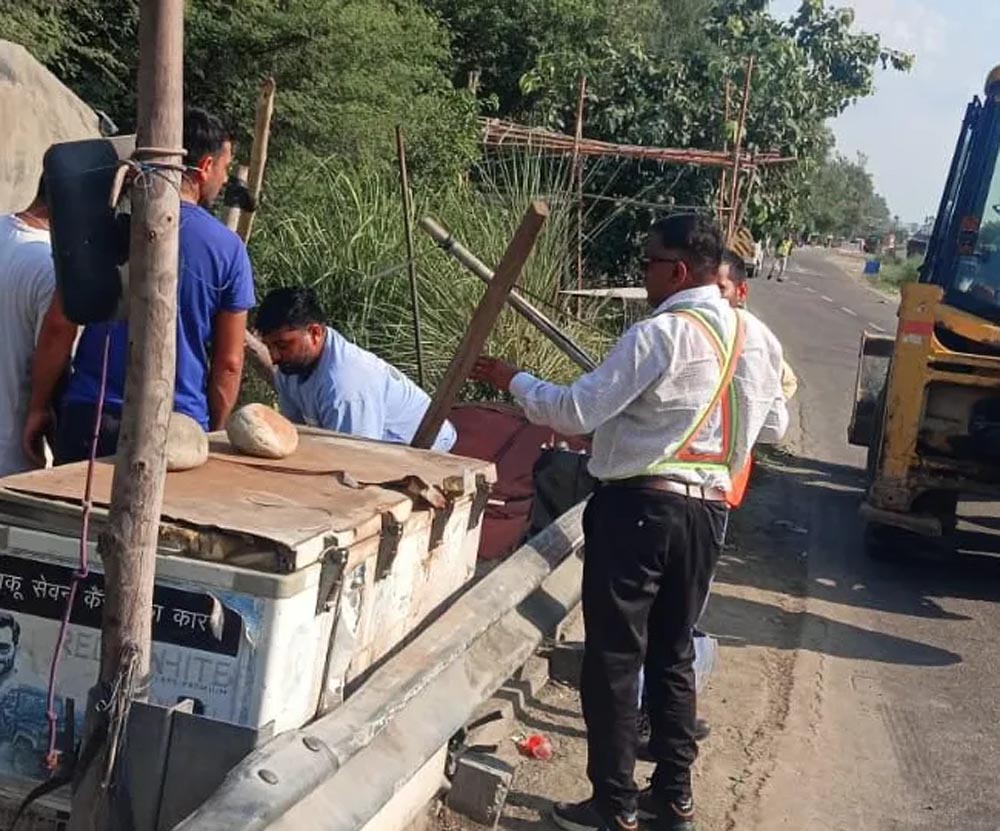 NH-44 को अतिक्रमण मुक्त बनाने की कार्रवाई, करनाल में NHAI ने चलाया अभियान NH-44 को अतिक्रमण मुक्त बनाने की कार्रवाई, करनाल में NHAI ने चलाया अभियान