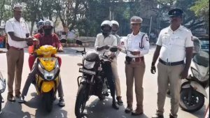 अब WhatsApp पर आएगा ई-चालान, QR कोड से घर बैठे भर सकेंगे जुर्माना