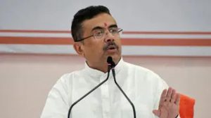 मदरसों पर सर्वे के बाद बड़ा एक्शन, 252 बंद और 100 को नोटिस से मचा हड़कंप मदरसों पर सर्वे के बाद बड़ा एक्शन, 252 बंद और 100 को नोटिस से मचा हड़कंप