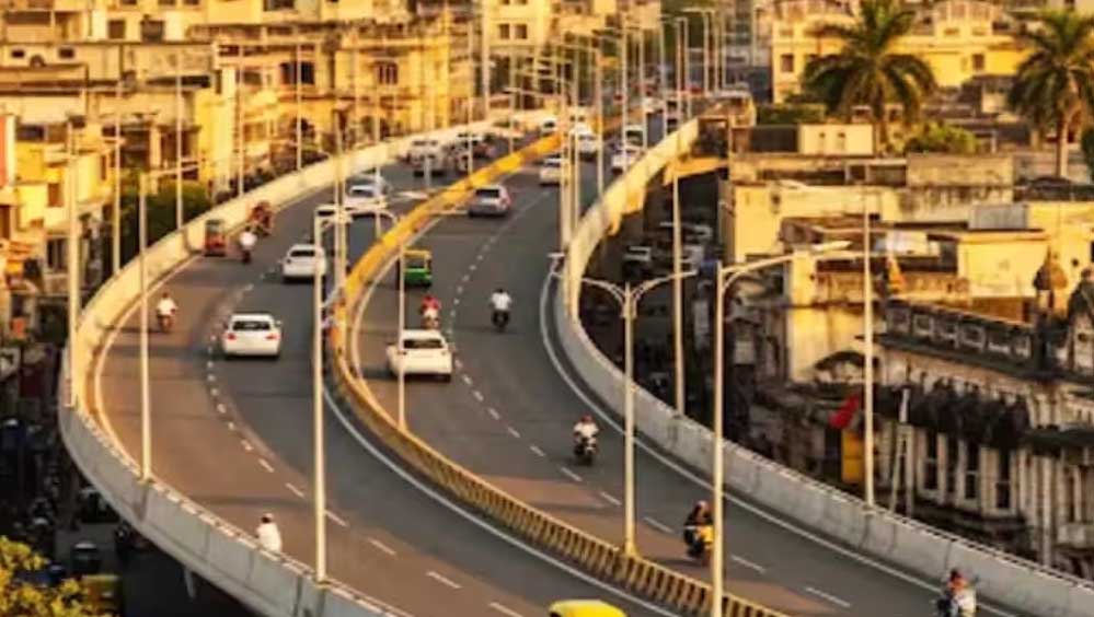 ग्रेटर नोएडा में जाम से मिलेगी राहत, हापुड़ बाईपास तक 105 मीटर चौड़ी सड़क और जेवर एयरपोर्ट तक एलिवेटेड रोड