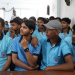 बाराबंकी में ‘रंग दे बसंती’ युवा संवाद, छात्रों को मिला नवाचार और AI का खास गुरुमंत्र
