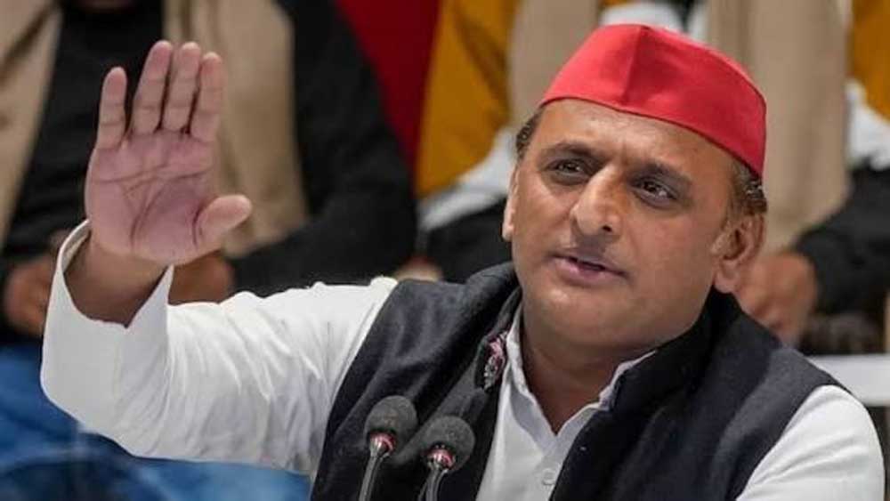 अखिलेश यादव के बिजली वाले बयान पर एके शर्मा का पलटवार, बोले- जब सत्ता में थे तब किसानों को बिजली-पानी क्यों नहीं दिया?
