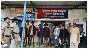 बलरामपुर में गाय की हत्या कर मांस खाने का आरोप, 4 कटे पैर मिलने से खुला मामला; 9 गिरफ्तार