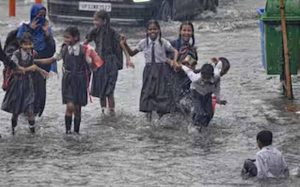 छत्तीसगढ़ में बारिश का असर, सभी स्कूलों में छुट्टी का आदेश