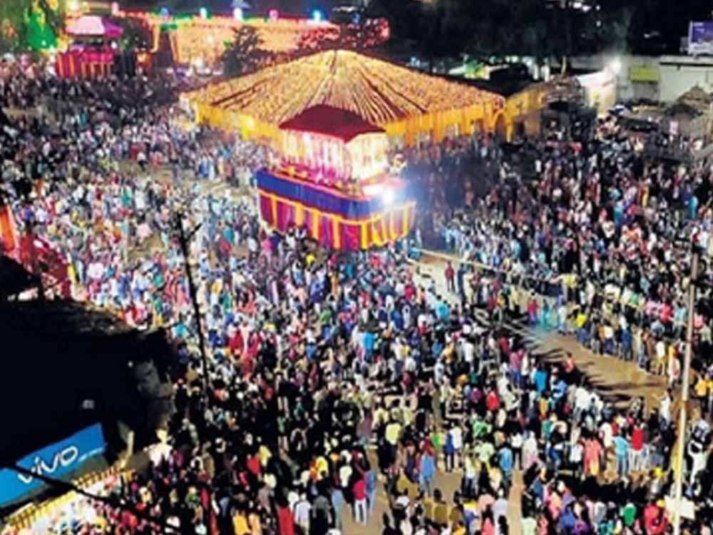 बस्तर दशहरा की भव्य तैयारी, 1.22 करोड़ के खर्च का बजट प्रस्ताव तैयार बस्तर दशहरा की भव्य तैयारी, 1.22 करोड़ के खर्च का बजट प्रस्ताव तैयार