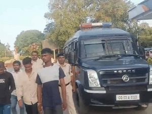 बिलासपुर में उपद्रव के आरोपियों पर पुलिस का शिकंजा, 5 आरोपियों का निकाला जुलूस