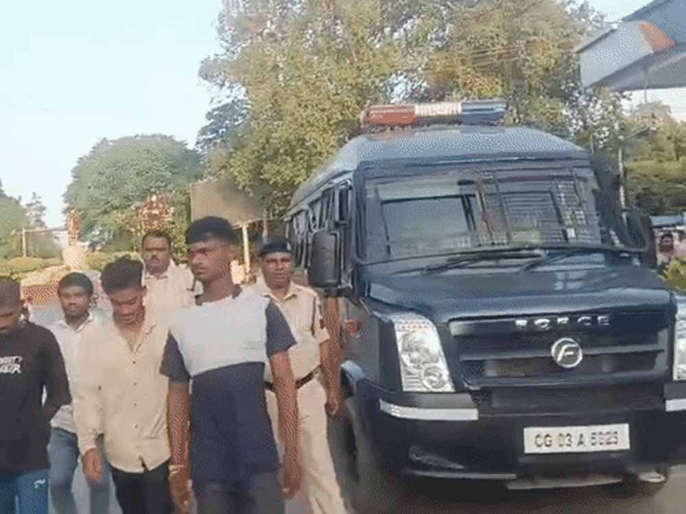 बिलासपुर में उपद्रव के आरोपियों पर पुलिस का शिकंजा, 5 आरोपियों का निकाला जुलूस
