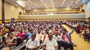 साइबर अपराध के खिलाफ खैरागढ़ में जागरूकता अभियान, मंत्री लक्ष्मी राजवाड़े की मौजूदगी में 2 हजार लोगों ने लिया संकल्प