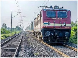 CG में रेल यात्रियों की बढ़ी परेशानी, आज कई ट्रेनें रद्द; यार्ड रीमॉडलिंग के चलते लिया फैसला