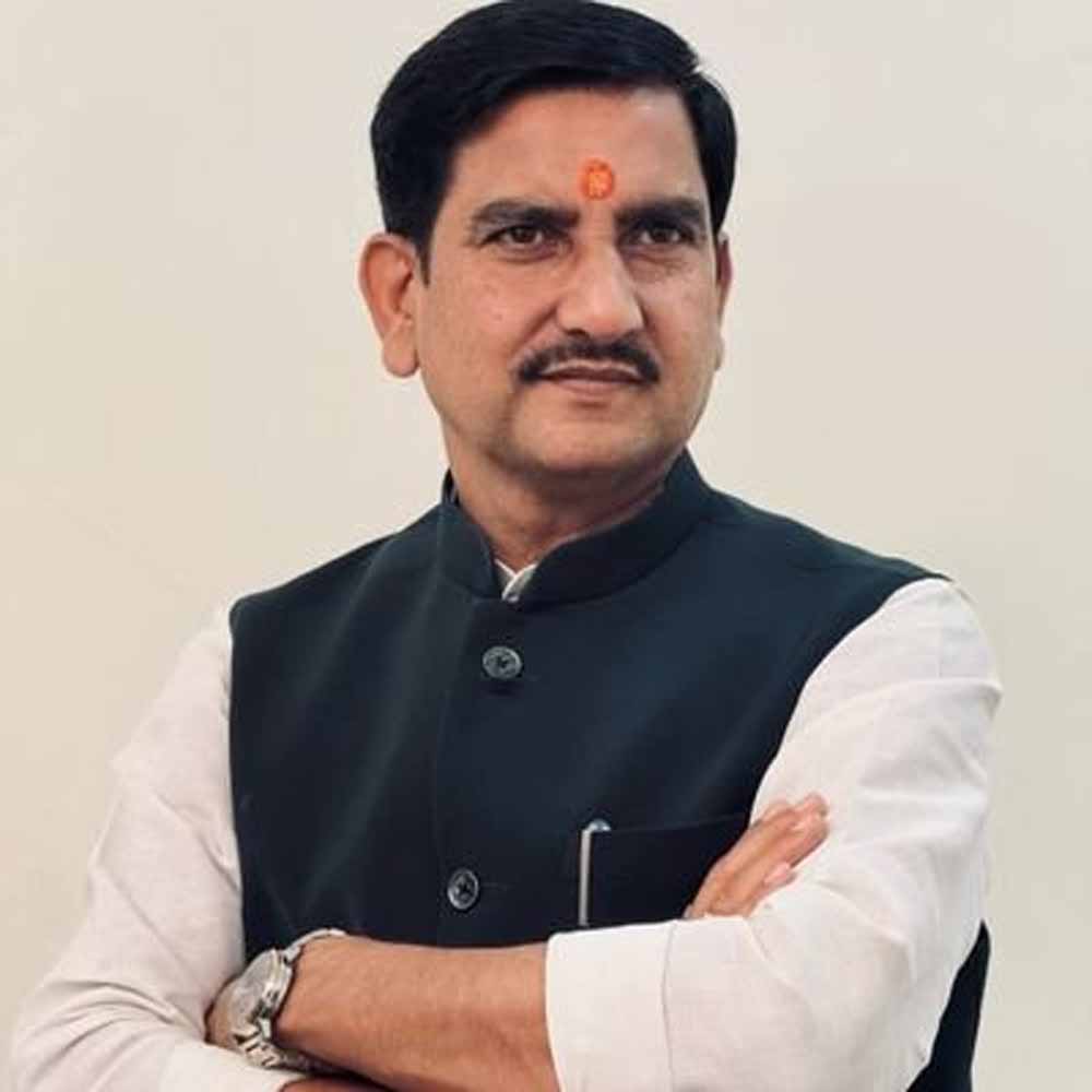 केंद्रीय राज्यमंत्री तोखन साहू ने दिल्ली में किरण देव से की मुलाकात, जाना स्वास्थ्य हाल