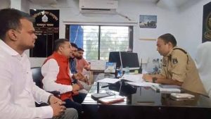 सुप्रिया श्रीनेत और नेहा सिंह के खिलाफ अजय चंद्राकर की कानूनी कार्रवाई, मानहानि का दावा