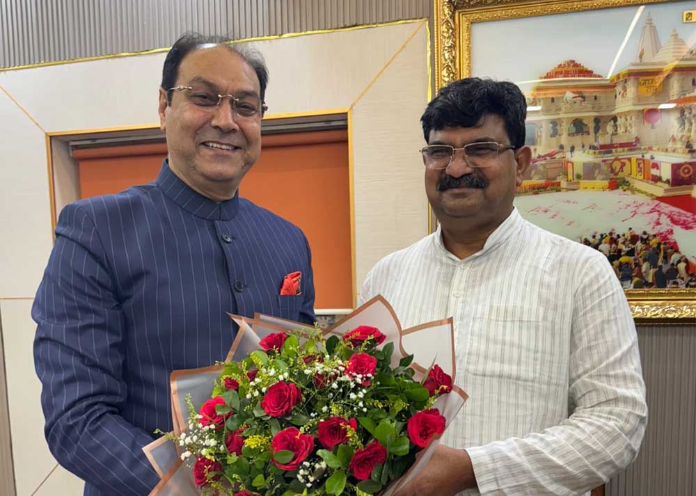 अल्पसंख्यक आयोग के अध्यक्ष  मोहसिन रज़ा ने प्रदेश संगठन महामंत्री  धर्मपाल सिंह जी से की भेंट