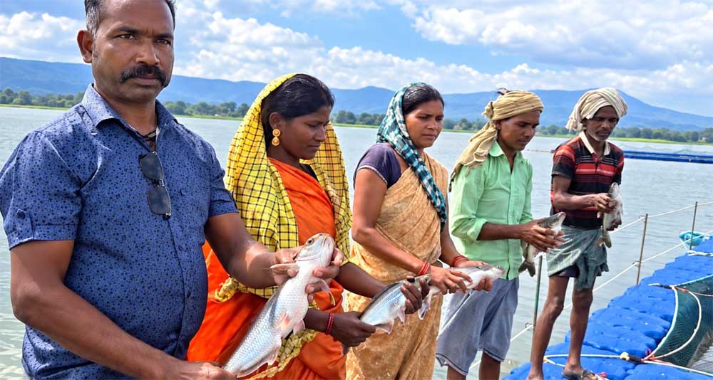 प्रधानमंत्री मत्स्य संपदा योजना से मल्हनिया जलाशय में बदली मछुआरों की जिंदगी प्रधानमंत्री मत्स्य संपदा योजना से मल्हनिया जलाशय में बदली मछुआरों की जिंदगी