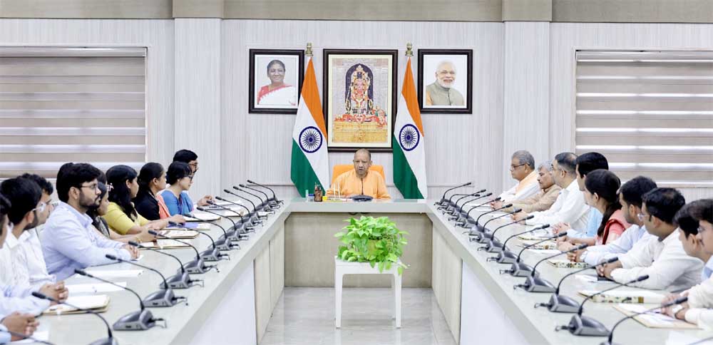 नौनिहालों की सेहत को योगी सरकार का पोषण कवच, आंगनबाड़ी केंद्रों पर मिल रहा पौष्टिक आहार