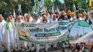 धान खरीद को लेकर कुरुक्षेत्र में बवाल, महापंचायत से पहले किसान नेता हिरासत में धान खरीद को लेकर कुरुक्षेत्र में बवाल, महापंचायत से पहले किसान नेता हिरासत में