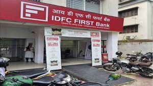 IDFC बैंक घोटाले में चार्जशीट दाखिल, 6 IAS पर आरोप