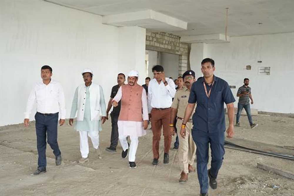 उज्जैन और इंदौर को मेट्रोपॉलिटन सिटी के रूप में विकसित किया जा रहा है