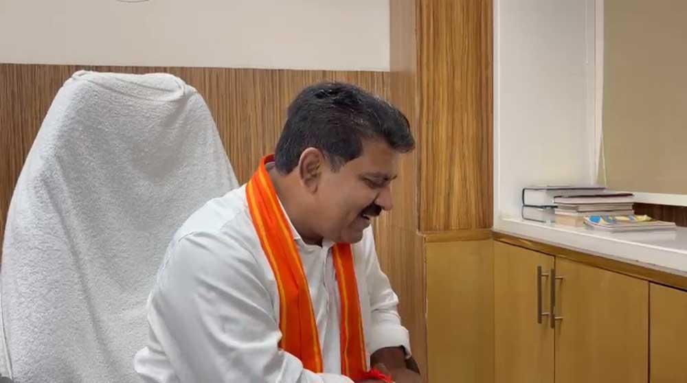 सहसपुर लोहारा के हिमांशु देवांगन ने मेडिकल कॉलेज के प्रथम सत्र में लिया प्रवेश, बना गौरव का अवसर
