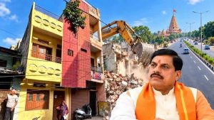 सिंहस्थ 2028 की तैयारी शुरू, CM मोहन यादव ने पैतृक मकान में गेती चलाकर किया मेगा प्लान का शुभारंभ सिंहस्थ 2028 की तैयारी शुरू, CM मोहन यादव ने पैतृक मकान में गेती चलाकर किया मेगा प्लान का शुभारंभ