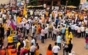बालाघाट में उपद्रव के मामले में बड़ी कार्रवाई, पूर्व सांसद समेत 63 पर केस दर्ज बालाघाट में उपद्रव के मामले में बड़ी कार्रवाई, पूर्व सांसद समेत 63 पर केस दर्ज