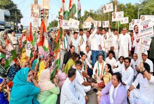 राहुल गांधी के समर्थन में पंजाब कांग्रेस का प्रदर्शन, चंडीगढ़ में सड़कों पर उतरे कार्यकर्ता