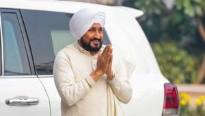 दिल्ली पहुंचे चन्नी, संसद रत्न अवार्ड के साथ कांग्रेस की गुटबाजी पर होगी अहम बैठक! दिल्ली पहुंचे चन्नी, संसद रत्न अवार्ड के साथ कांग्रेस की गुटबाजी पर होगी अहम बैठक!
