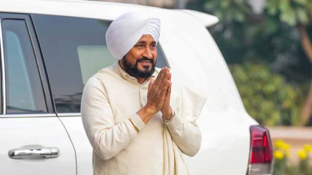 दिल्ली पहुंचे चन्नी, संसद रत्न अवार्ड के साथ कांग्रेस की गुटबाजी पर होगी अहम बैठक!