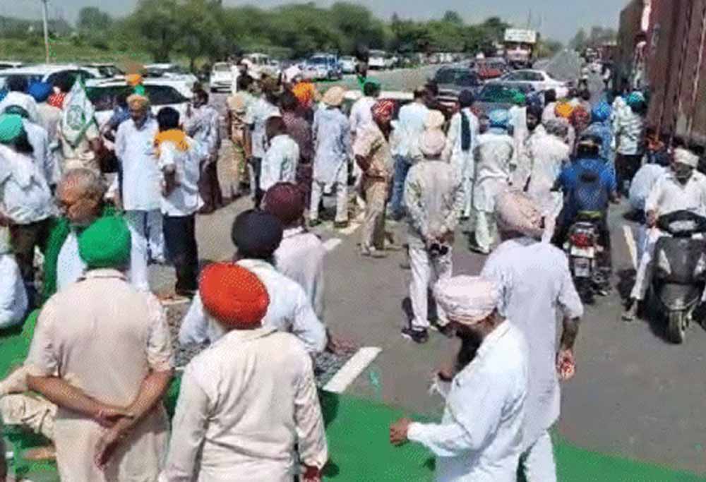 किसानों के हाईवे जाम से थमे पहिए, पंजाब समेत पांच राज्यों के वाहन चालक हुए परेशान
