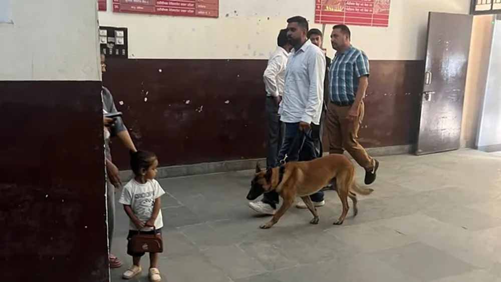 लुधियाना में बम धमकी से हड़कंप, कोर्ट के साथ एयरपोर्ट और नेताओं को निशाना बनाने की चेतावनी