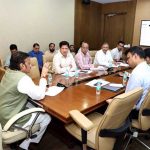 लोक स्वास्थ्य एवं चिकित्सा शिक्षा विभाग के अधोसंरचना विकास कार्यों की समीक्षा की