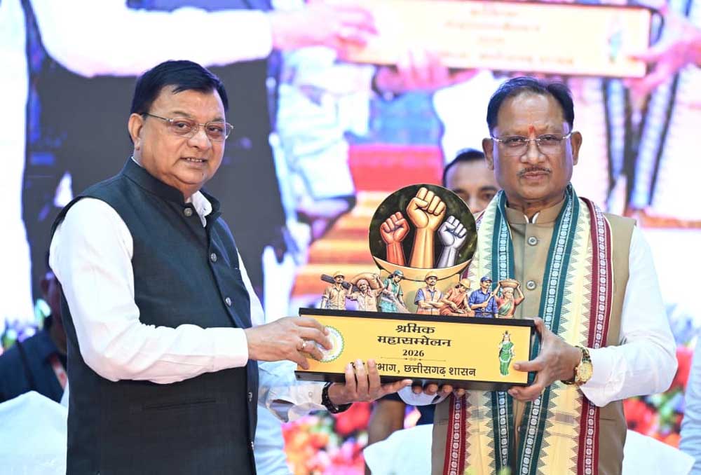 श्रमिकों का सम्मान, सामाजिक सुरक्षा और उनके परिवारों का उज्ज्वल भविष्य हमारी सरकार की प्राथमिकता : मुख्यमंत्री  साय