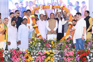 नगर निगम बीरगांव को बड़ी सौगात : 135 करोड़ रुपये से अधिक के विकास कार्यों का लोकार्पण-भूमिपूजन, लगभग 110 करोड़ रुपये के नए विकास कार्यों की घोषणा