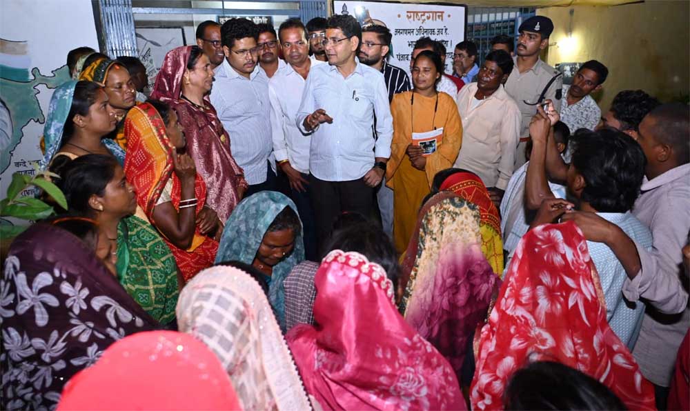 लखना, बेमता और बलौदीखुर्द का दौरा कर जताया संबल