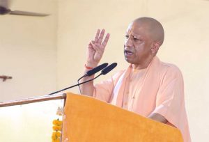 दिग्विजयनाथ पीजी कॉलेज के सभागार में बाल मेला सम्मान समारोह, मुख्यमंत्री योगी ने करीब 70 प्रतिभावान बच्चों को किया सम्मानित